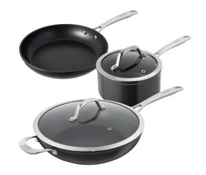 EASY PRO Kochgeschirr Set · Bratpfanne Ø 20 cm  + Stielkasserolle Ø 20 cm 3.0 L  + Sauté-Pfanne  Ø 28 cm